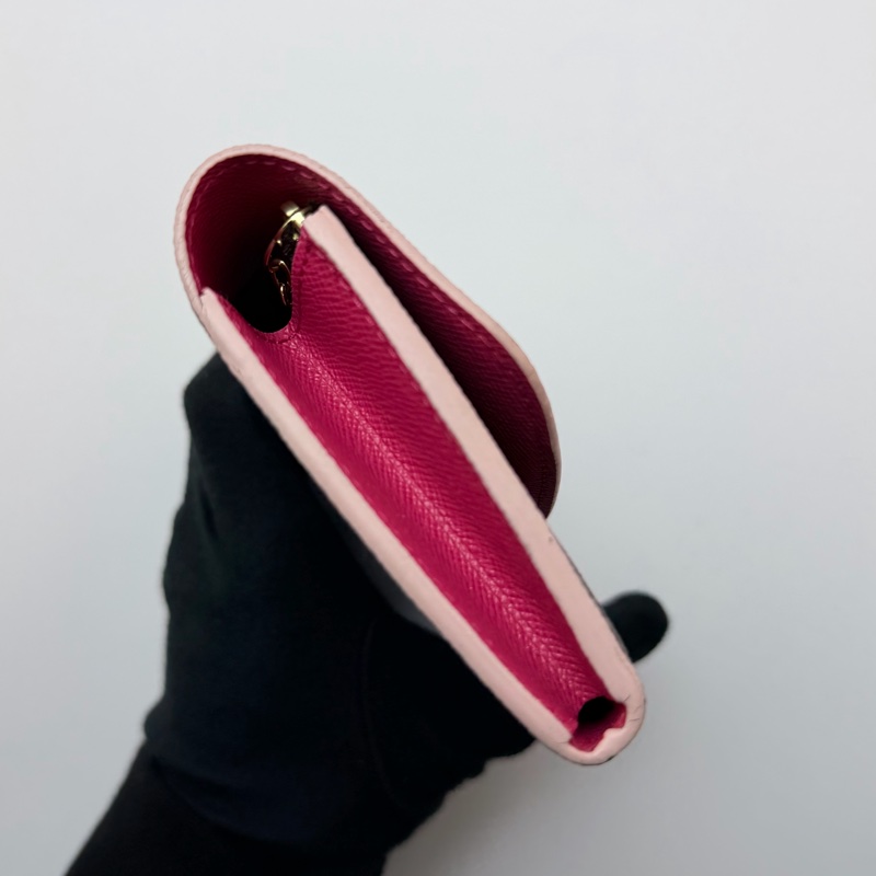 LV M64202 經典花紋牛皮花卉造型釦式長夾-12