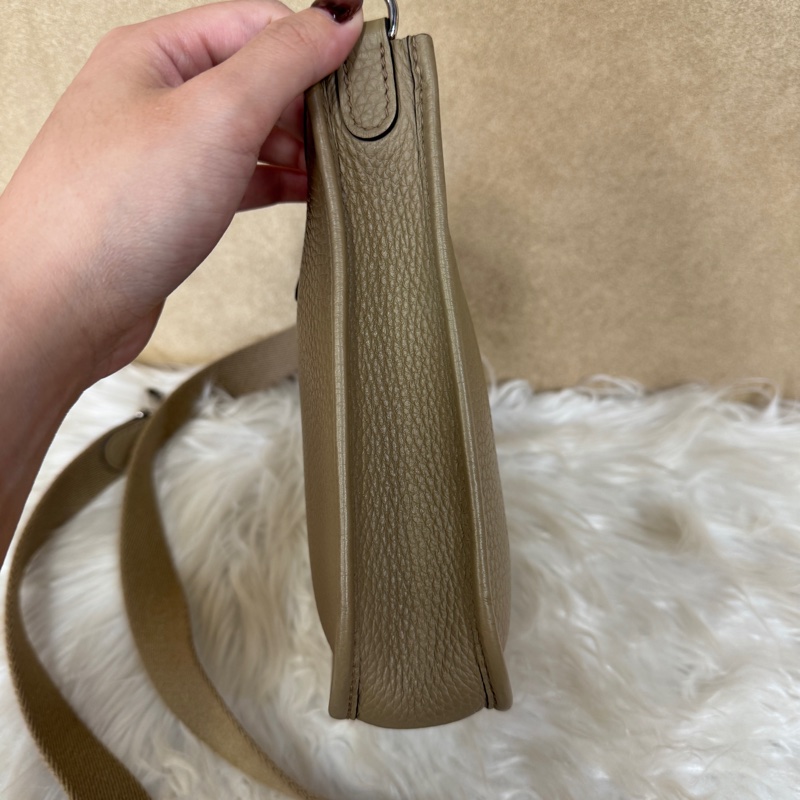 Hermes Mini Evelyne 8Q馬爾法米色Beige Marfa Clemence-2