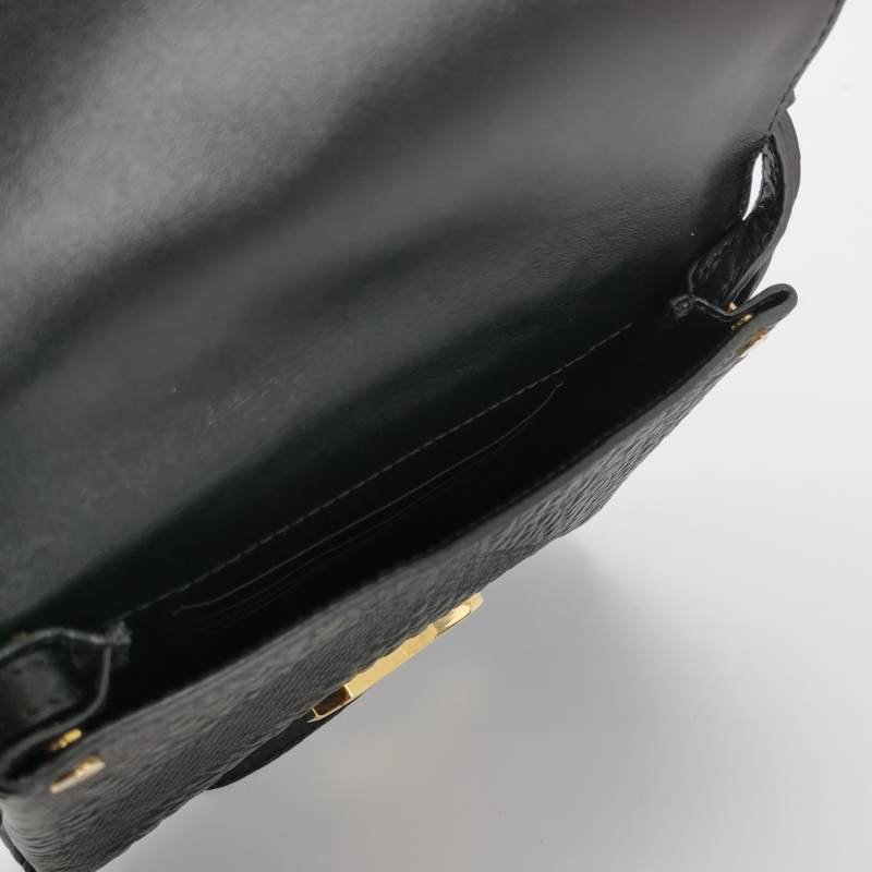 Burberry Langley牛皮純色字母Logo斜挎包單肩包-6