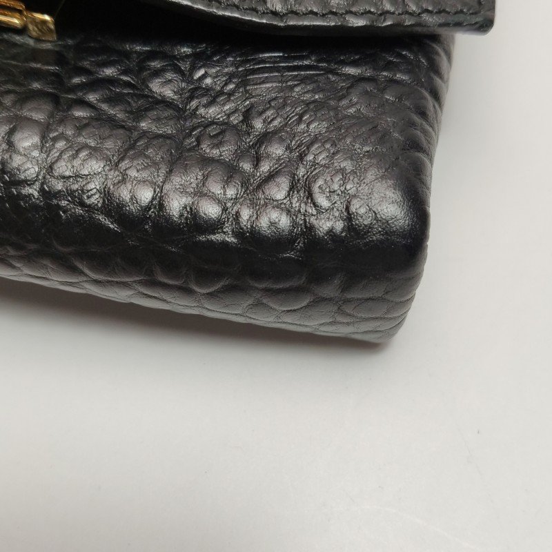 Burberry Langley牛皮純色字母Logo斜挎包單肩包-10