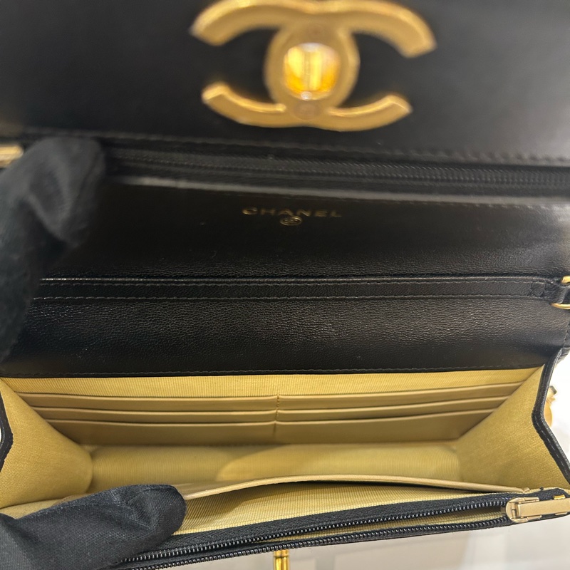 Chanel 黑羊皮法瑯調節釦woc-8