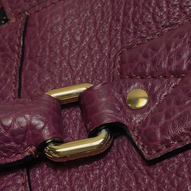 Burberry牛皮純色logo徽標單肩包-16