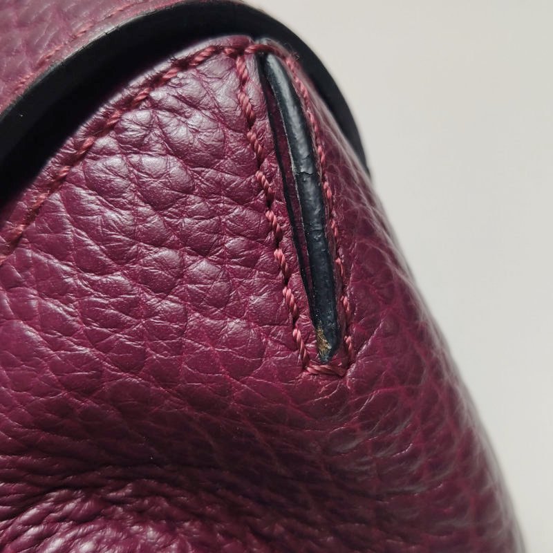 Burberry牛皮純色logo徽標單肩包-22