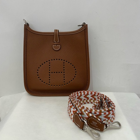 Hermes 金棕銀釦Evelyne 16