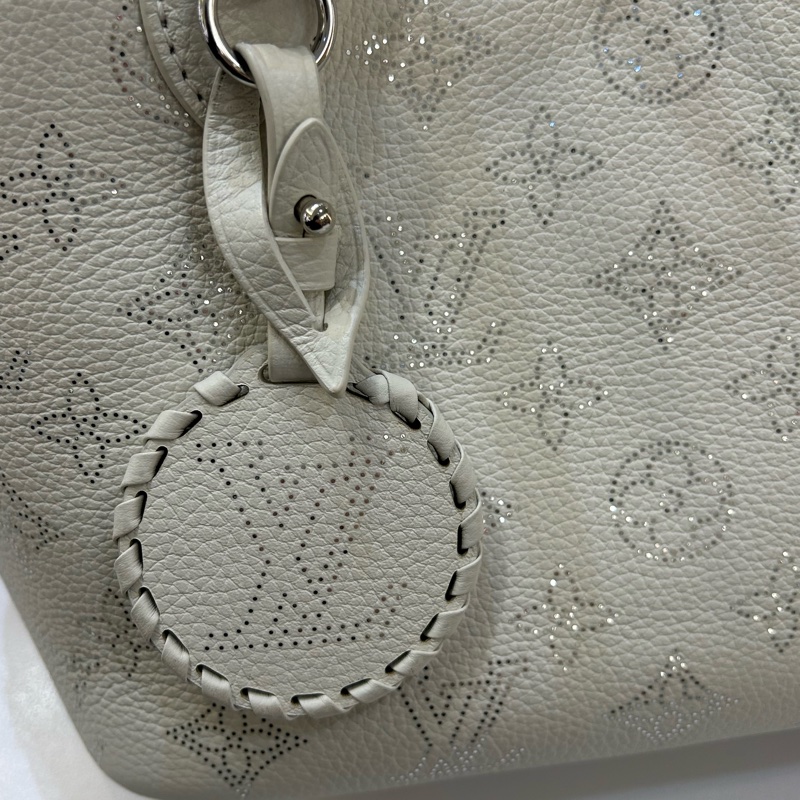 Louis Vuitton 白Blossom PM Mahina BLC-7