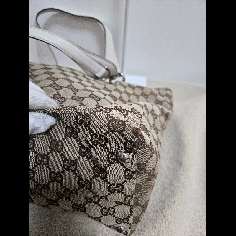 Gucci 古馳 經典大馬銜扣 GG 老花帆布大托特包-17