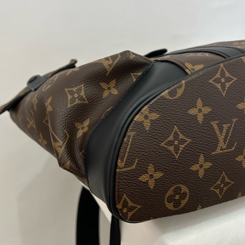 Louis Vuitton Christopher MM-5