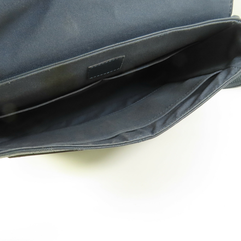 LOUIS VUITTON Damier Infini Distrist PM銀扣肩背袋-8