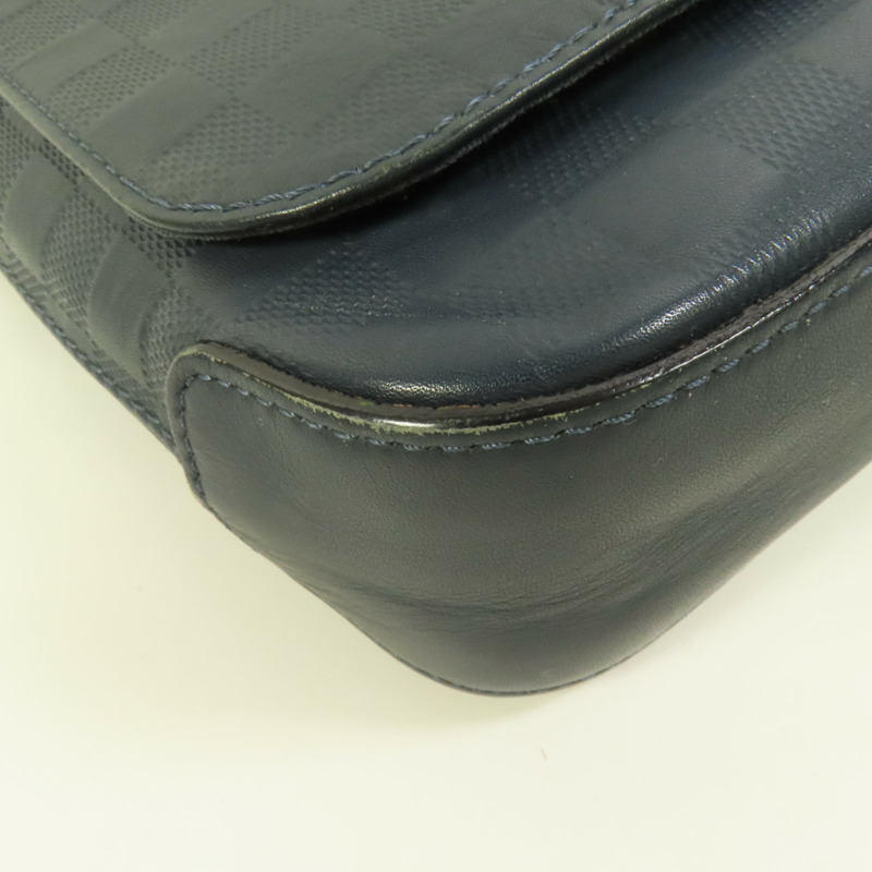 LOUIS VUITTON Damier Infini Distrist PM銀扣肩背袋-12