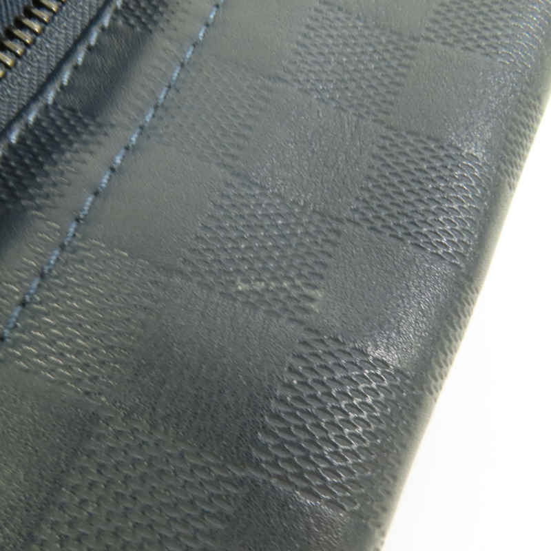 LOUIS VUITTON Damier Infini Distrist PM銀扣肩背袋-18