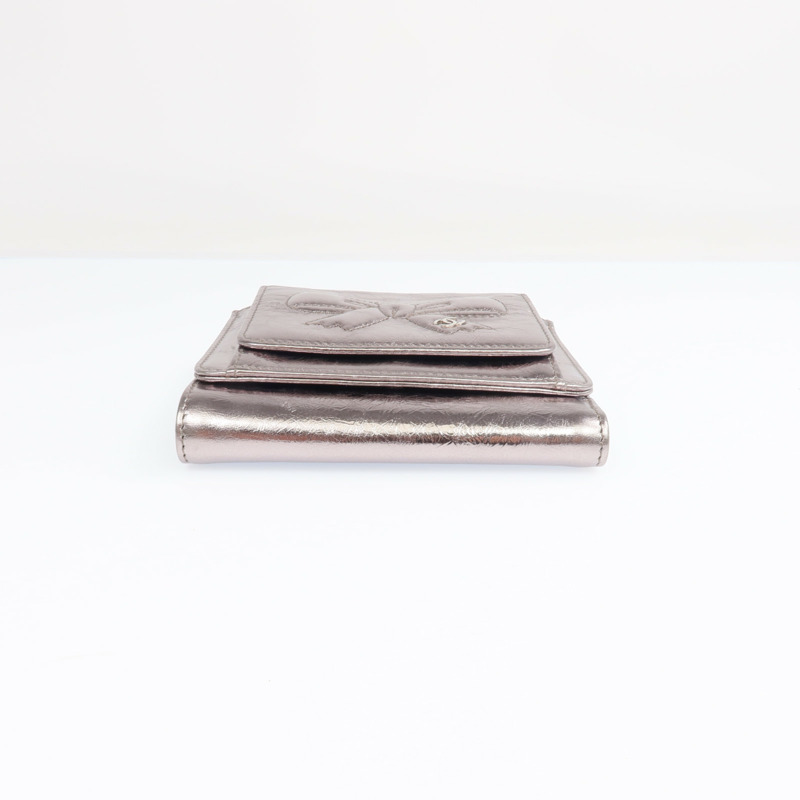 CHANEL 牛皮皮革Fold Wallet銀扣錢包-5