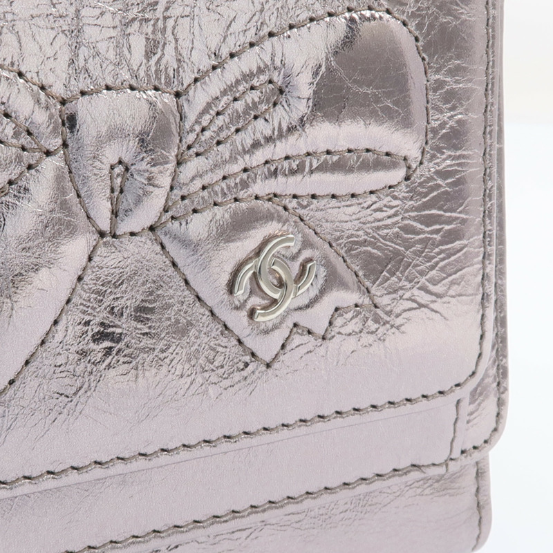 CHANEL 牛皮皮革Fold Wallet銀扣錢包-11