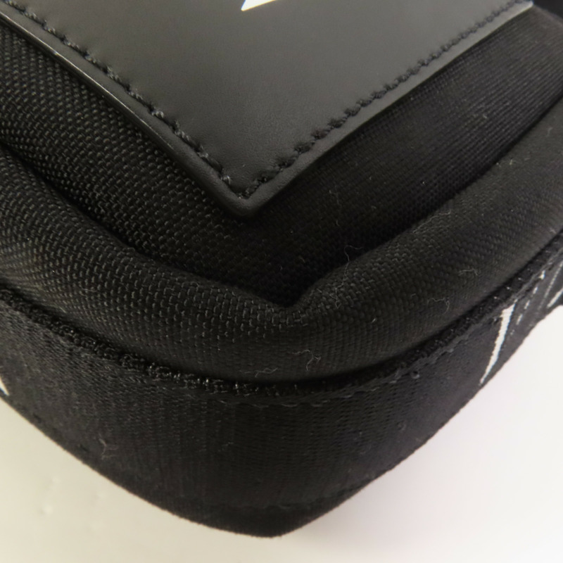 Valentino 帆布VLTN Garavami Shoulder Bag銀扣肩背袋-10