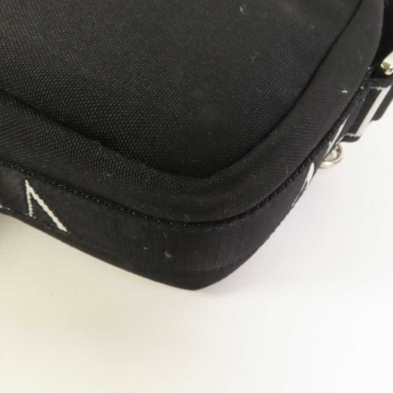 Valentino 帆布VLTN Garavami Shoulder Bag銀扣肩背袋-12