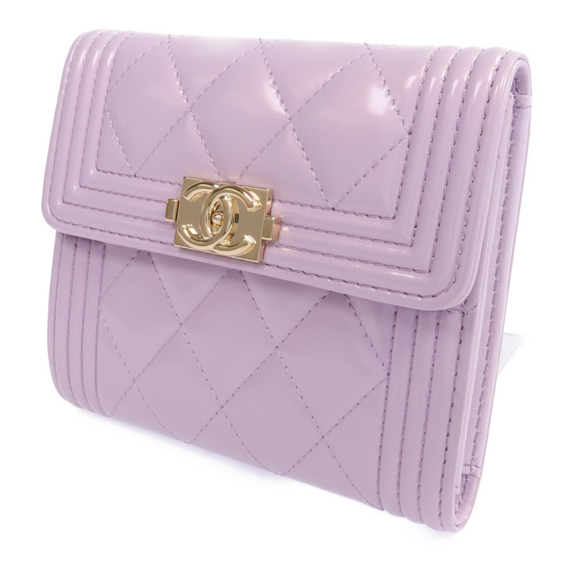 CHANEL 漆皮皮革Boy Wallet金扣錢包-1