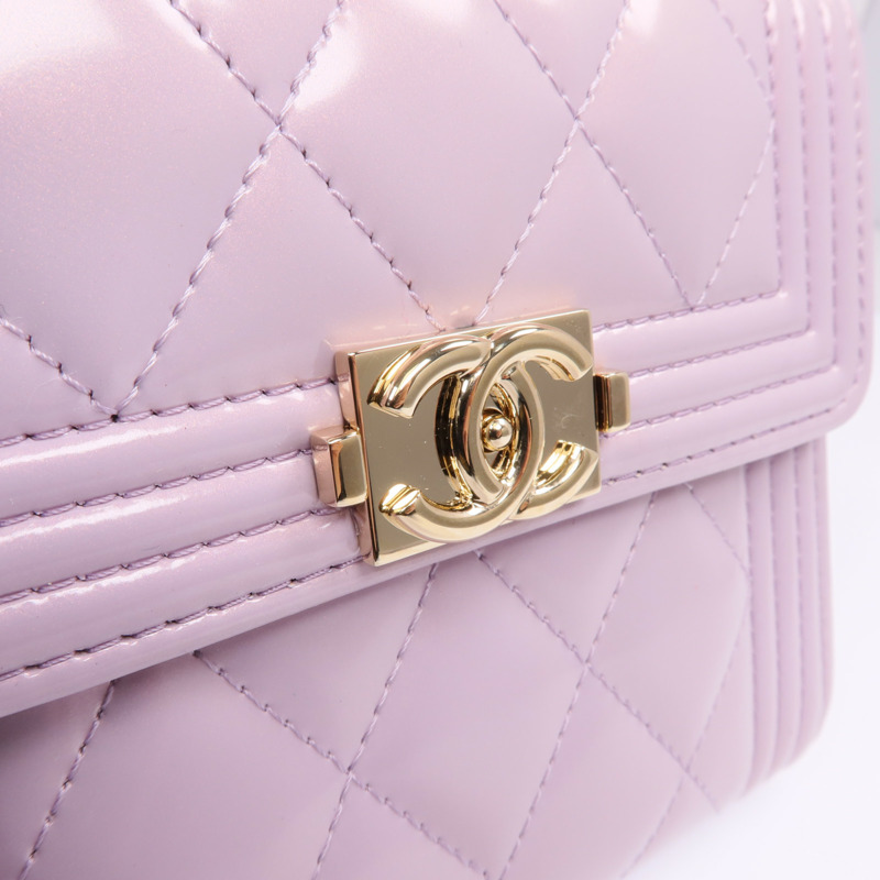 CHANEL 漆皮皮革Boy Wallet金扣錢包-10