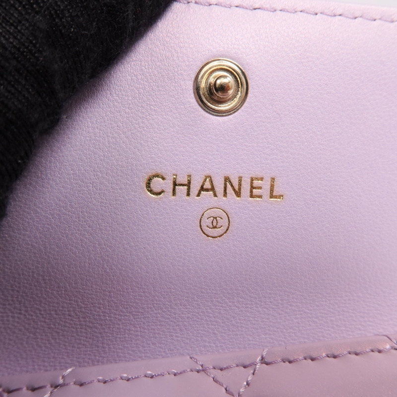 CHANEL 漆皮皮革Boy Wallet金扣錢包-11