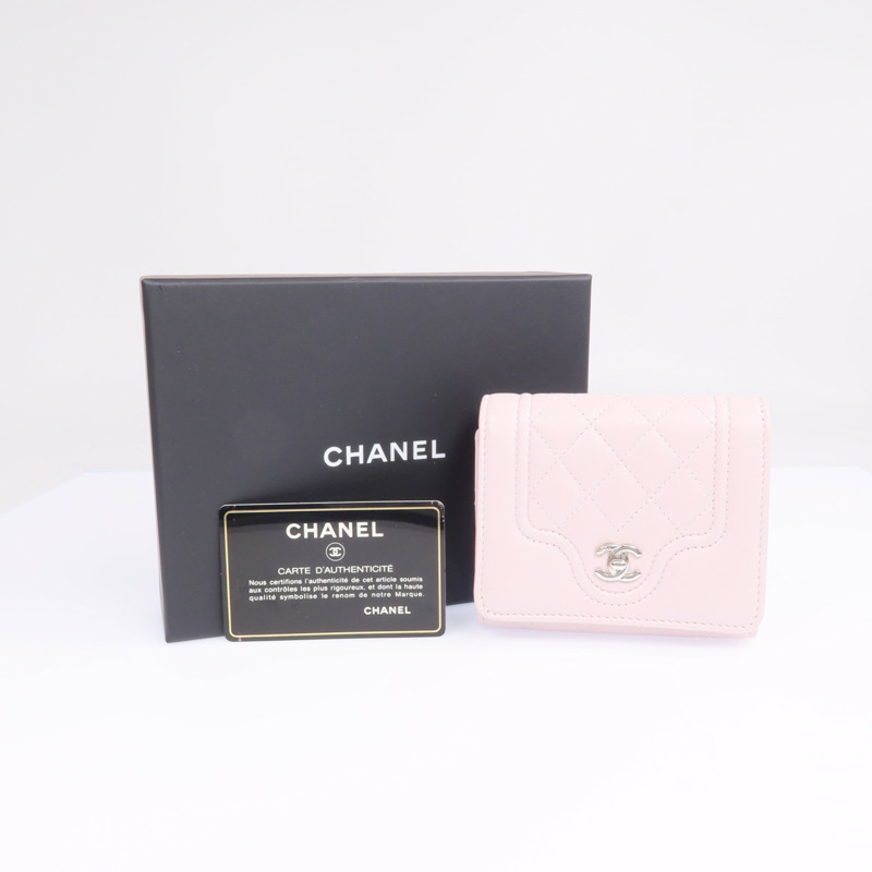 CHANEL 羊皮皮革Wallet銀扣錢包-14