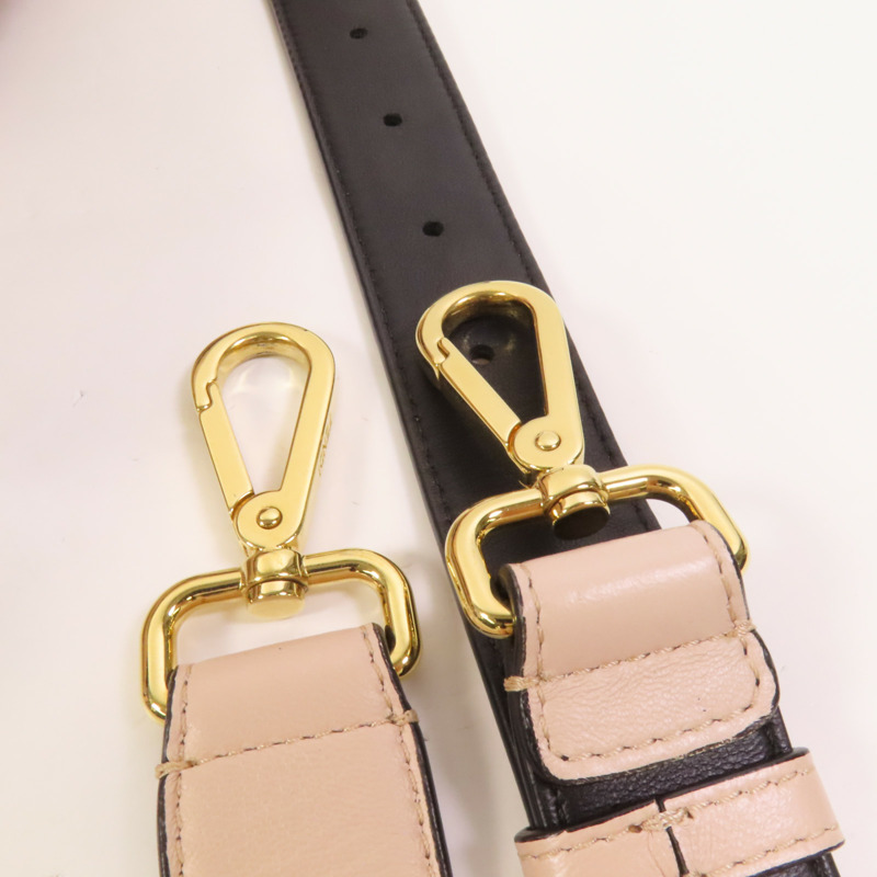 FENDI 羊皮皮革Shoulder Bag金扣肩背袋-5