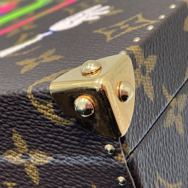LOUIS VUITTON 路易威登 M92477 TAKASHI MURAKAMI 棕色經典老花 PVC 村上隆合作款 珠寶盒 化妝包 手提包-11