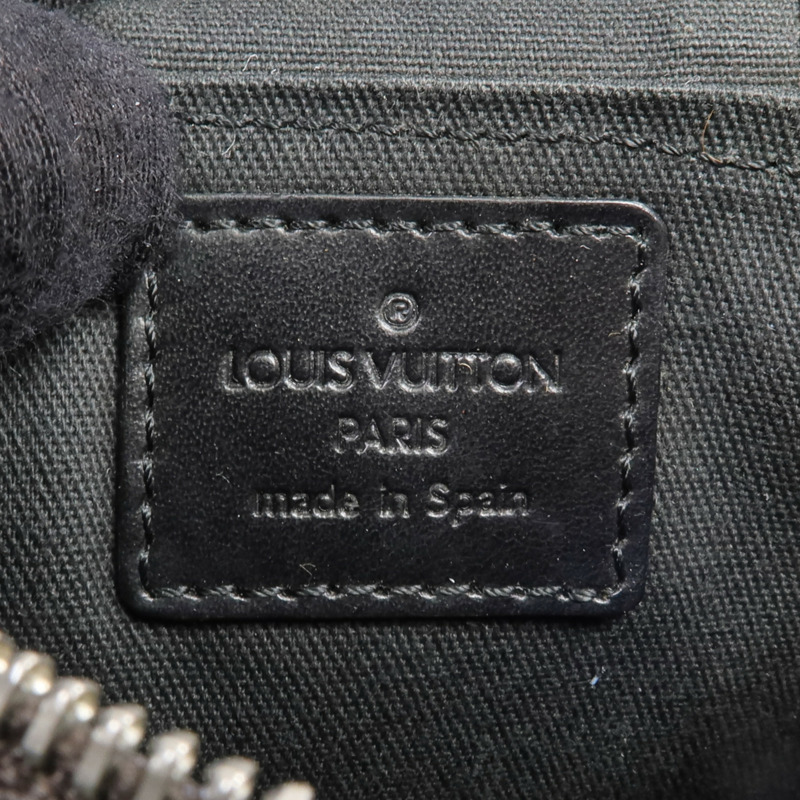 LOUIS VUITTON Monogram Glace Ray 銀扣腰包-12