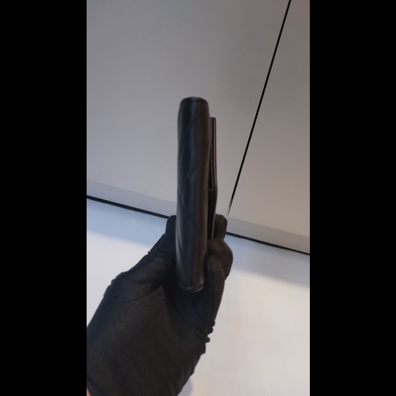 Chanel 黑皮V格下蓋卡片零錢包-9
