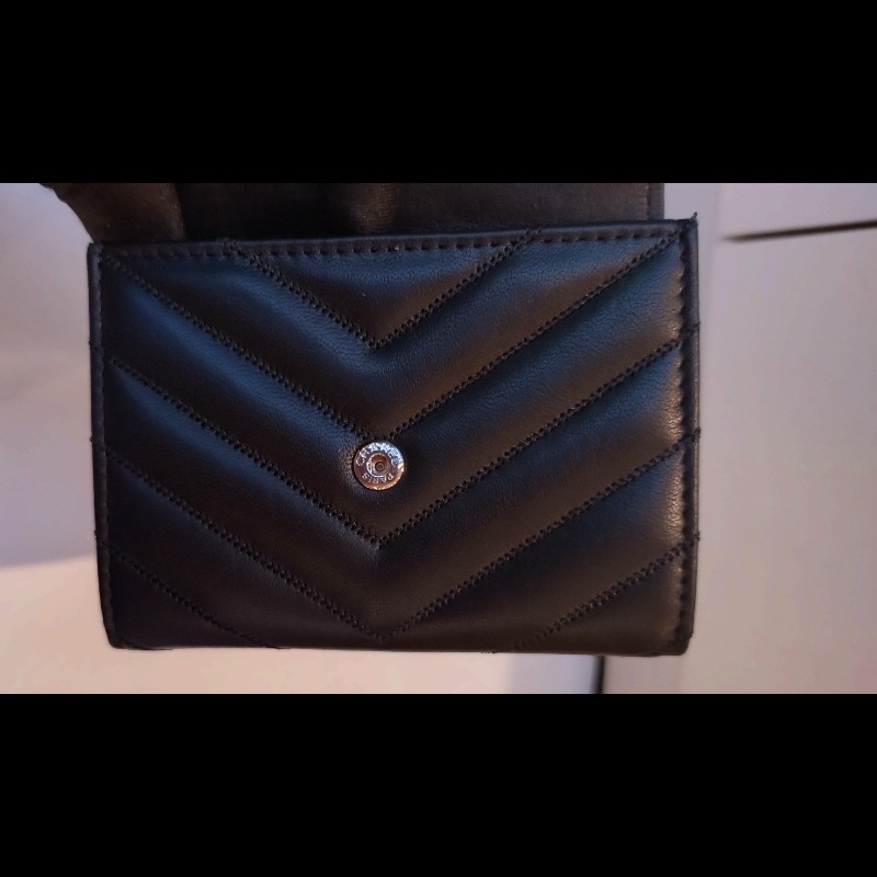 Chanel 黑皮V格下蓋卡片零錢包-18