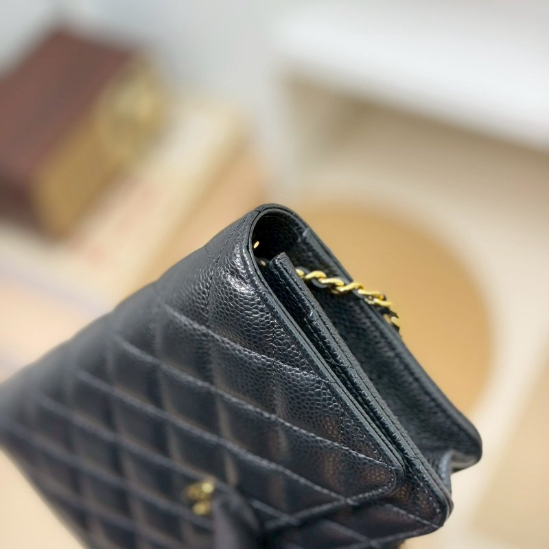 (近全新品況✨✨專櫃破12w)🏷Chanel．Coco Woc 荔枝牛黑金 芯片款-9