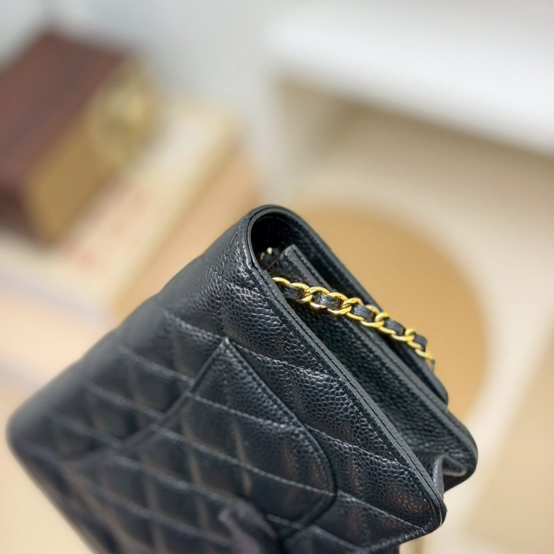 (近全新品況✨✨專櫃破12w)🏷Chanel．Coco Woc 荔枝牛黑金 芯片款-11