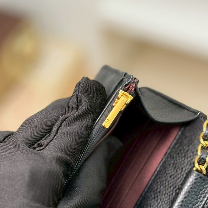 (近全新品況✨✨專櫃破12w)🏷Chanel．Coco Woc 荔枝牛黑金 芯片款-18