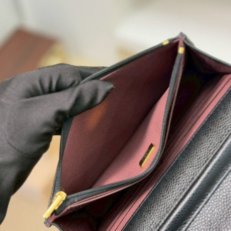 (近全新品況✨✨專櫃破12w)🏷Chanel．Coco Woc 荔枝牛黑金 芯片款-19