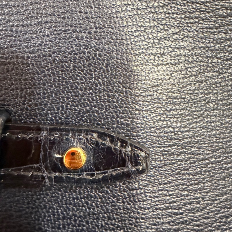 年終獎金犒賞珍愛🉐🧧HERMÈS 愛馬仕 珍貴稀有鱷魚皮Clic 16 □ 最保值經典黑色金扣-47