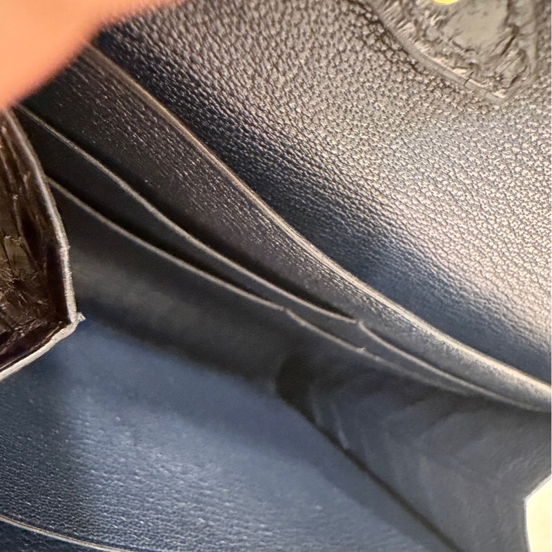 年終獎金犒賞珍愛🉐🧧HERMÈS 愛馬仕 珍貴稀有鱷魚皮Clic 16 □ 最保值經典黑色金扣-23