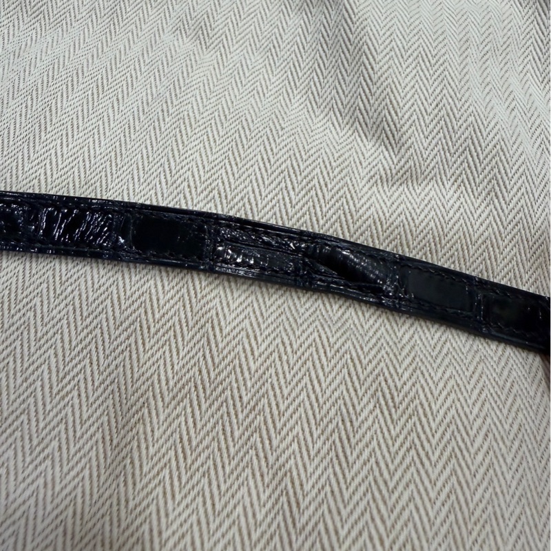 年終獎金犒賞珍愛🉐🧧HERMÈS 愛馬仕 珍貴稀有鱷魚皮Clic 16 □ 最保值經典黑色金扣-34