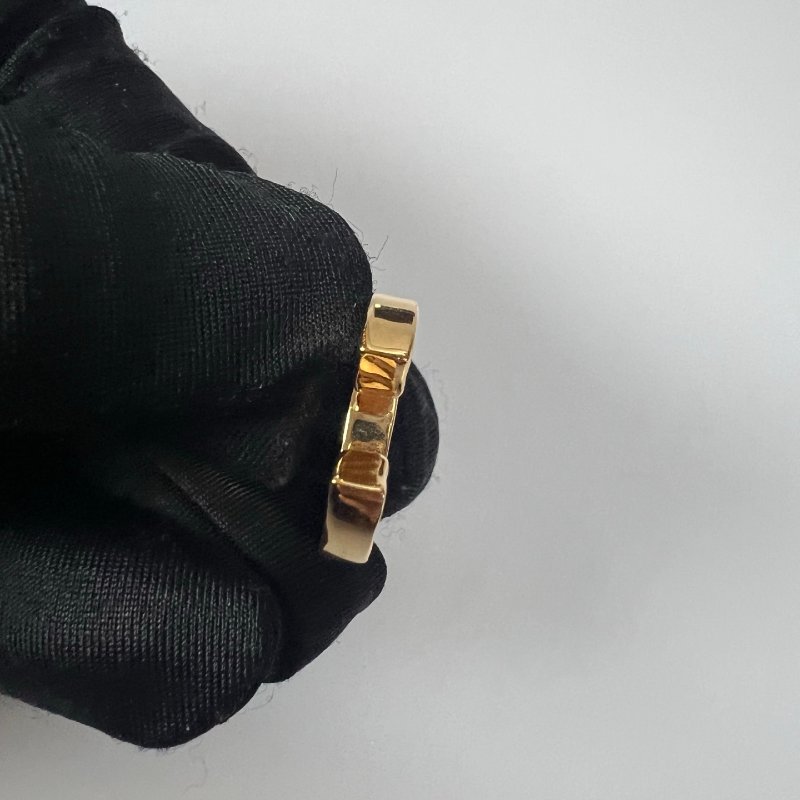 CHANEL 白大理石紋大雙C耳環 B23/A-3