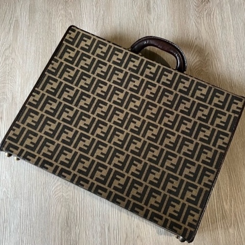 FENDI 行李箱