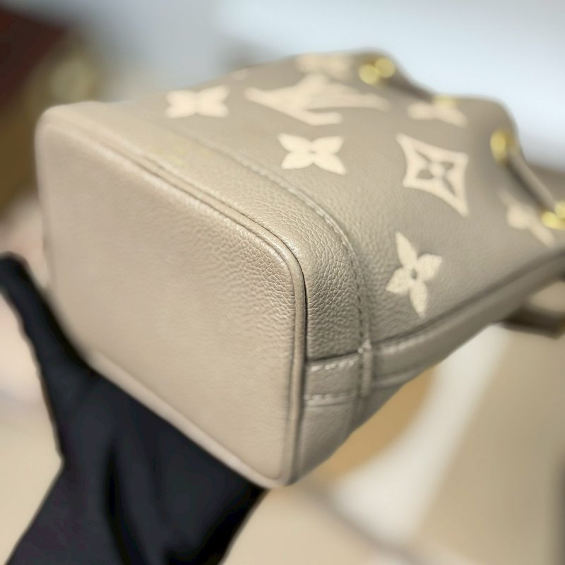 (每次上架都被秒殺!請把握❤️🔥)🏷LV 路易威登.Nano Noe 雙色迷你水桶包 M46291 芯片款-7