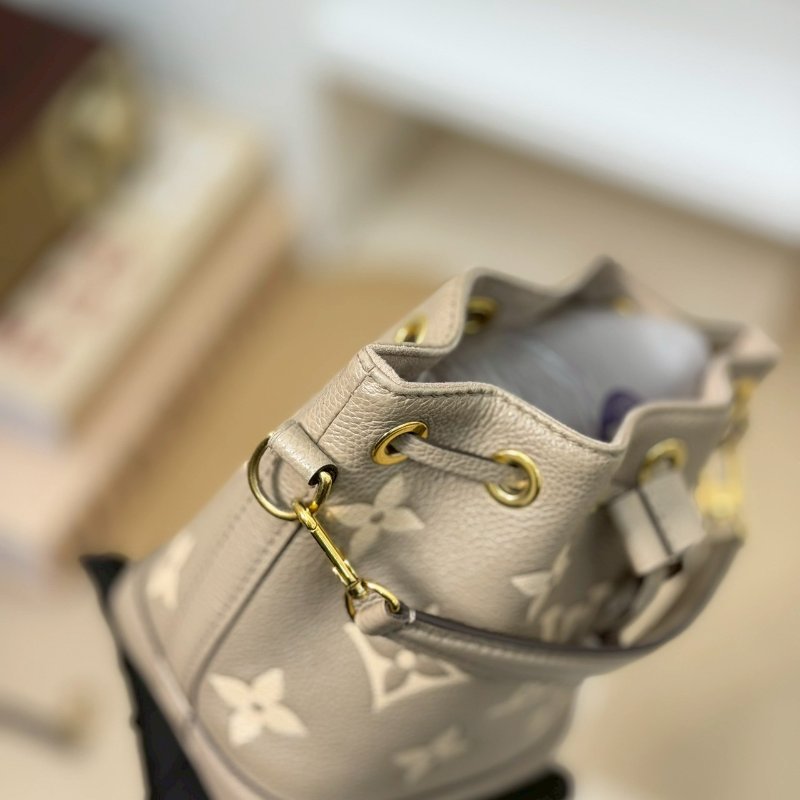 (每次上架都被秒殺!請把握❤️🔥)🏷LV 路易威登.Nano Noe 雙色迷你水桶包 M46291 芯片款-8