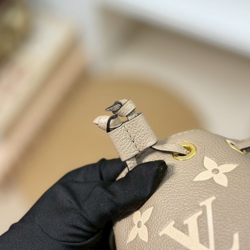 (每次上架都被秒殺!請把握❤️🔥)🏷LV 路易威登.Nano Noe 雙色迷你水桶包 M46291 芯片款-15