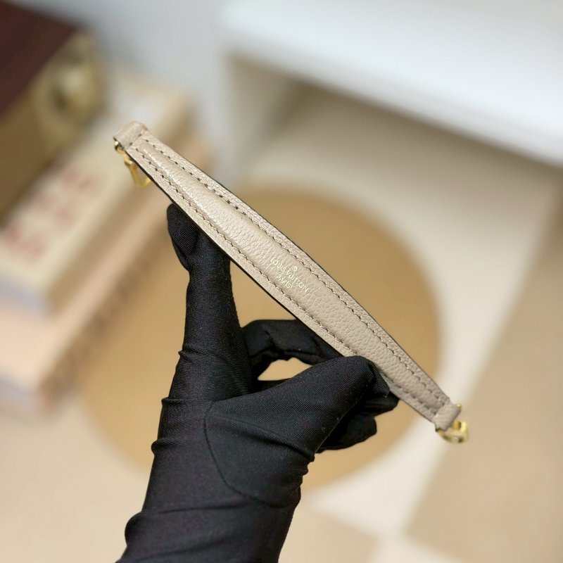 (每次上架都被秒殺!請把握❤️🔥)🏷LV 路易威登.Nano Noe 雙色迷你水桶包 M46291 芯片款-17