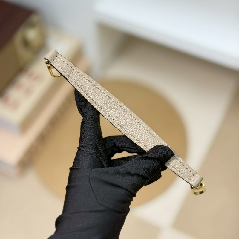 (每次上架都被秒殺!請把握❤️🔥)🏷LV 路易威登.Nano Noe 雙色迷你水桶包 M46291 芯片款-18