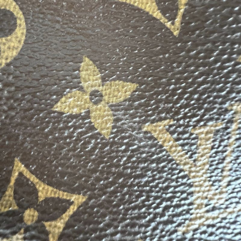 LV M44813 綠背帶老花五合一包-15