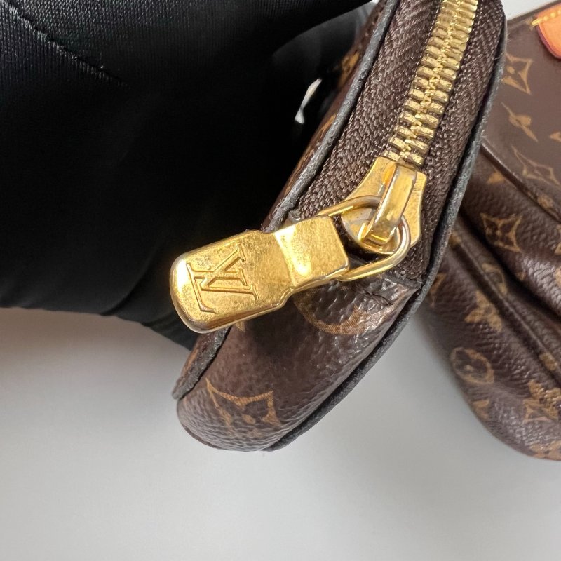 LV M44813 綠背帶老花五合一包-17