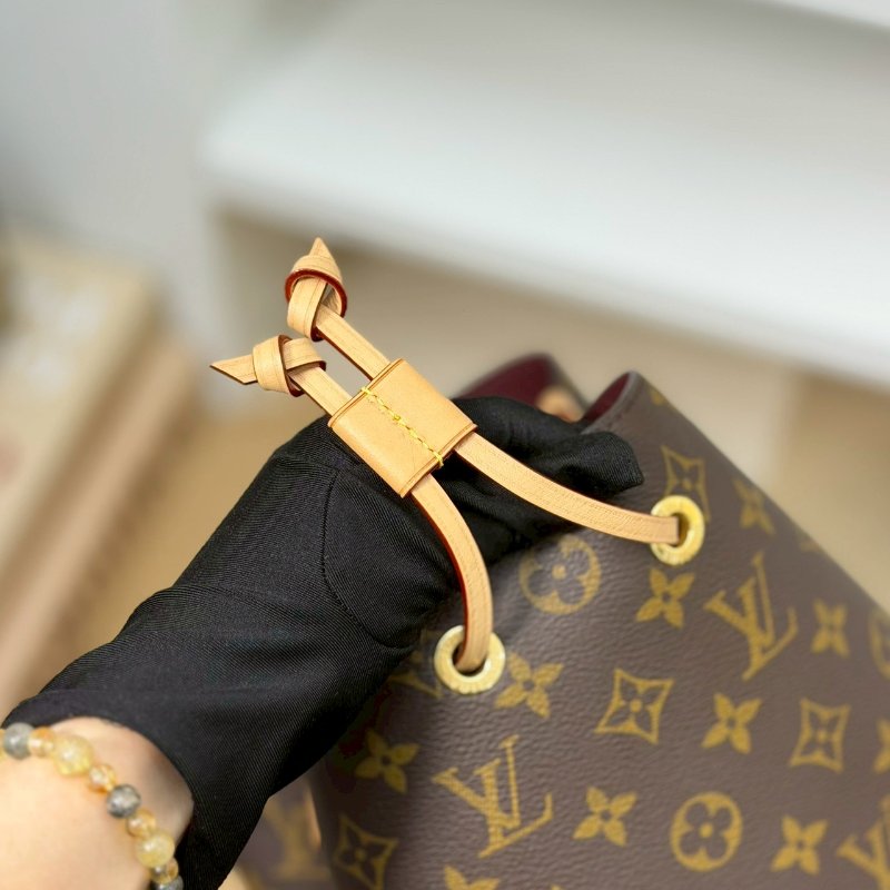 🏷LV 路易威登．Neonoe BB 老花水桶包 M46581 芯片款-13