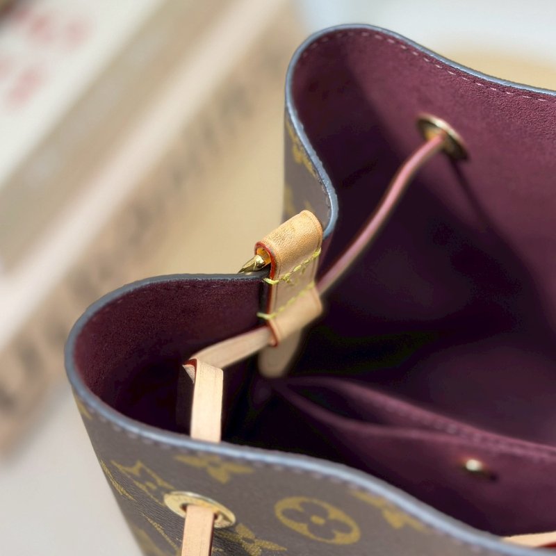 🏷LV 路易威登．Neonoe BB 老花水桶包 M46581 芯片款-19