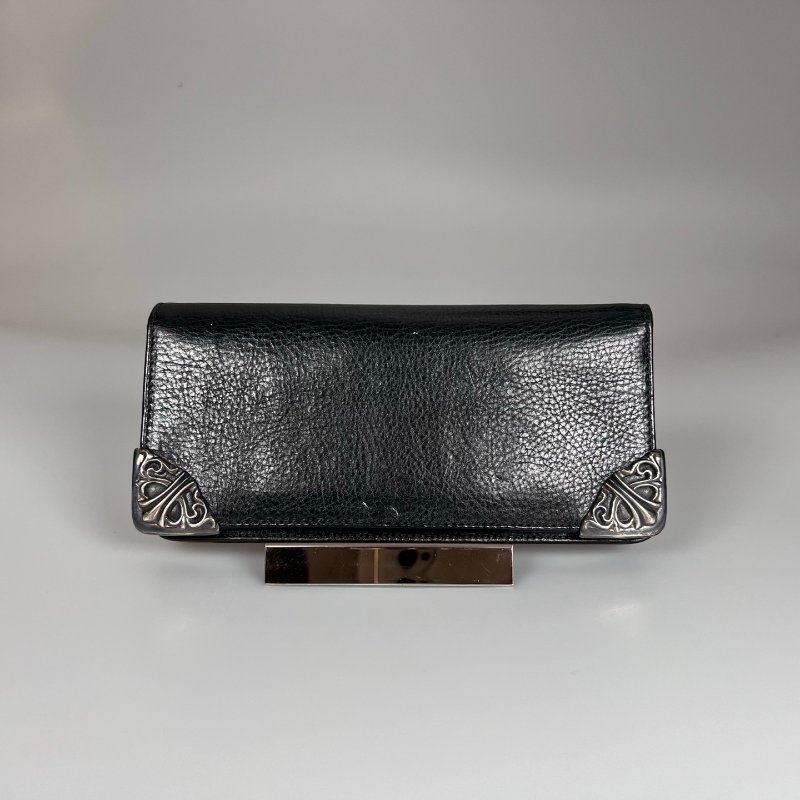Chrome Hearts 黑皮革鐵牌對開長夾-1