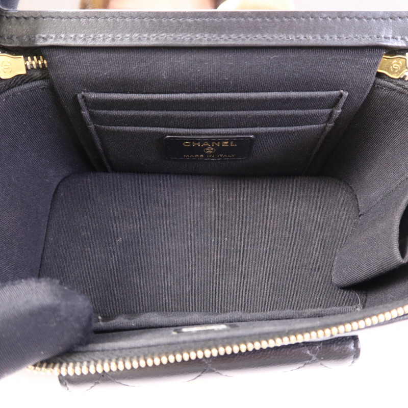 CHANEL 羊皮皮革Vanity Case金扣鏈帶肩背袋-4