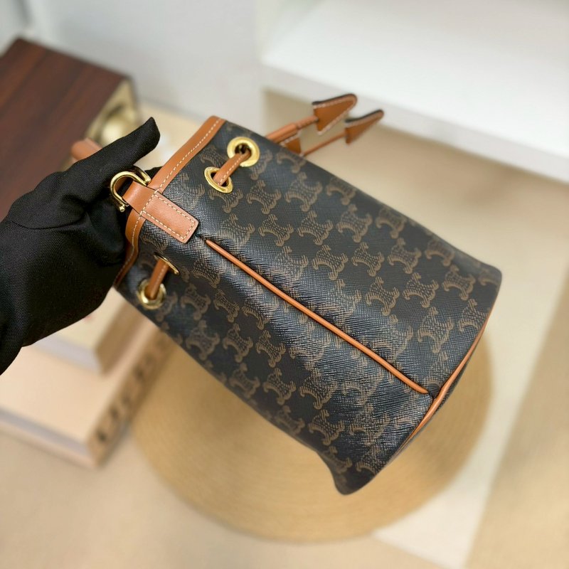 (全新未使用、適合送禮✨)🏷Celine 瑟琳.Teen Clara 老花水桶包-2