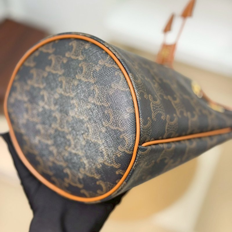 (全新未使用、適合送禮✨)🏷Celine 瑟琳.Teen Clara 老花水桶包-5