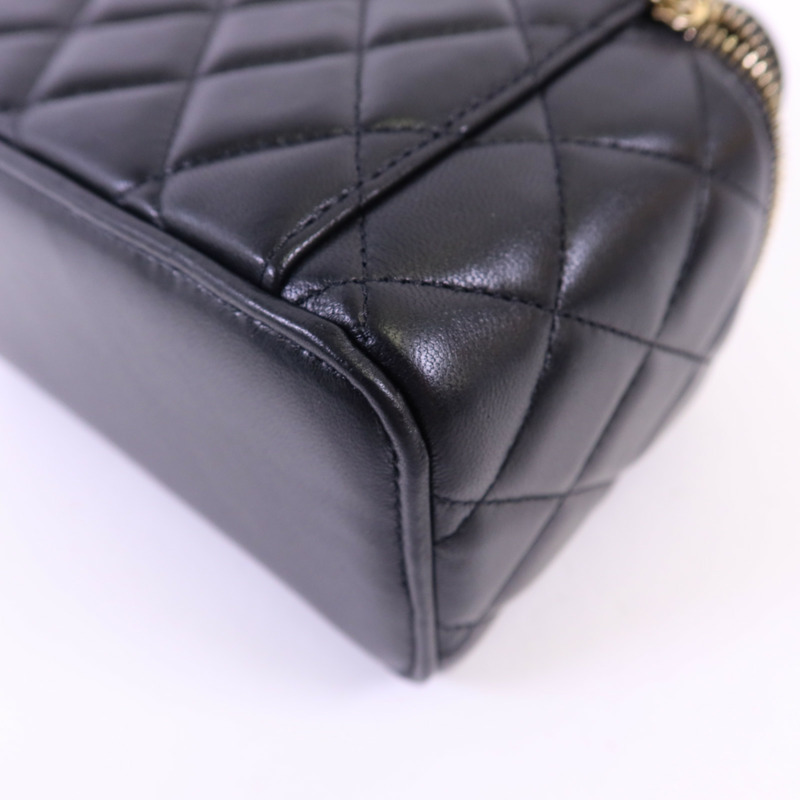 CHANEL 羊皮皮革Vanity Case金扣手挽肩背兩用袋-13
